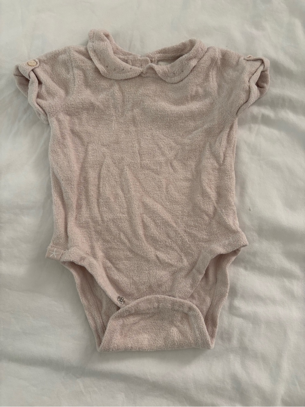 Barefoot Dreams Baby CozyTerry Short Sleeved Onesie 3-6 months Kids Beige Outfit